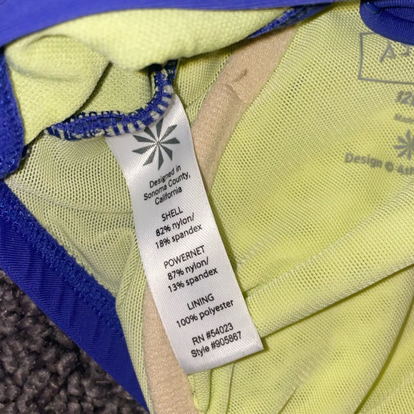 ATHLETA swim top size 32D - Picture 4 of 5